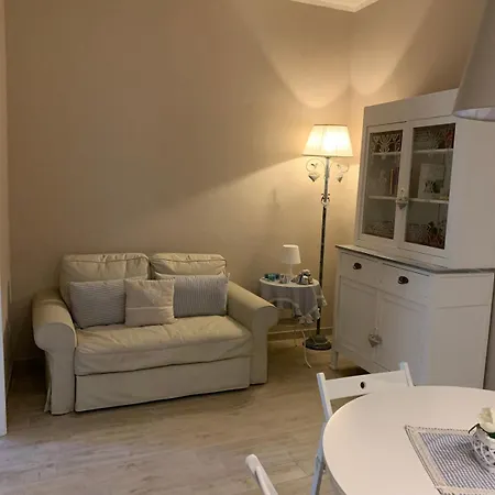 度假居 Piano Terra Con Giardino, Vicino Al Mare 维亚雷焦
